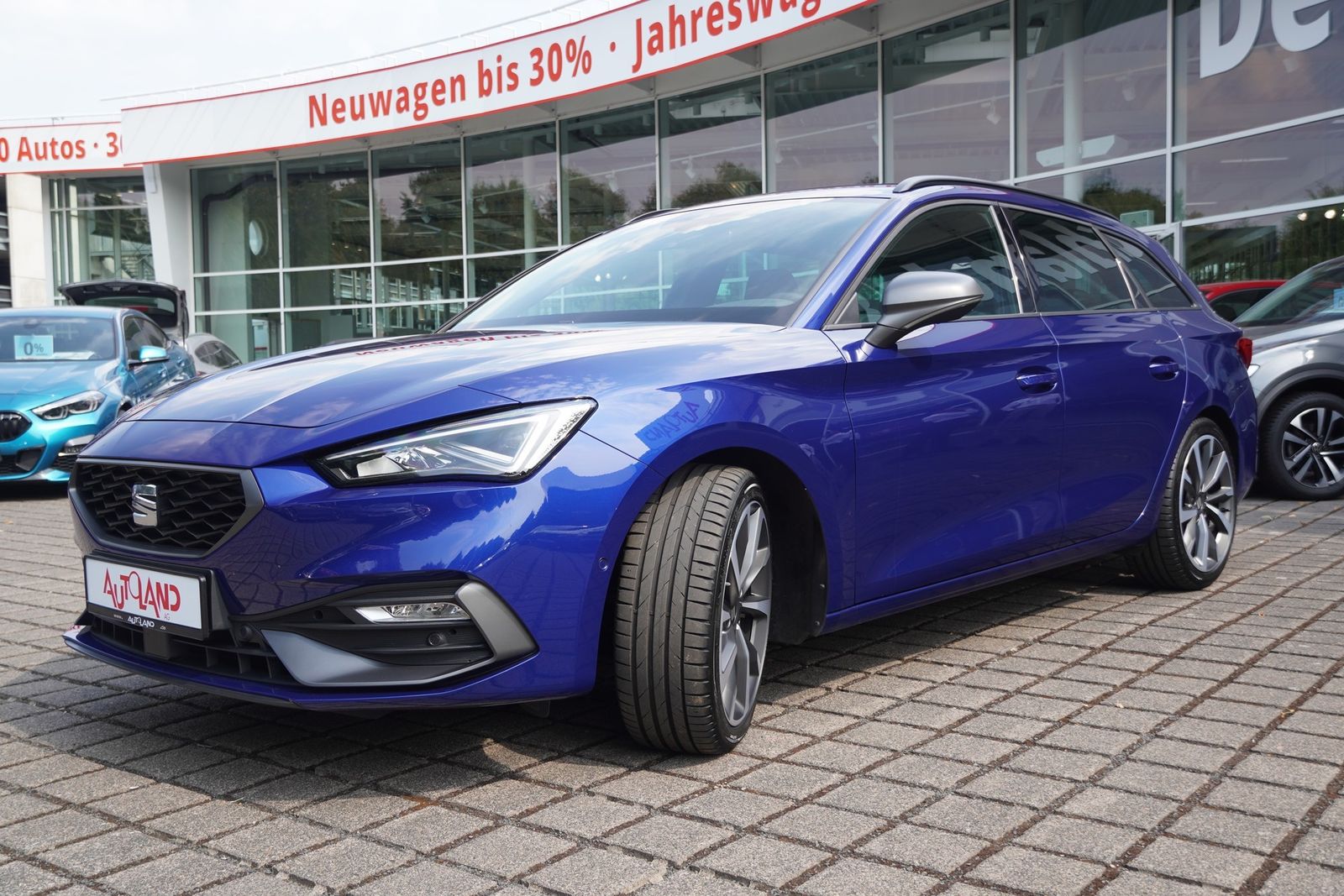 Seat Leon ST 1.5 TSI DSG FR Black Matt Edt. LED Navi imagem 2