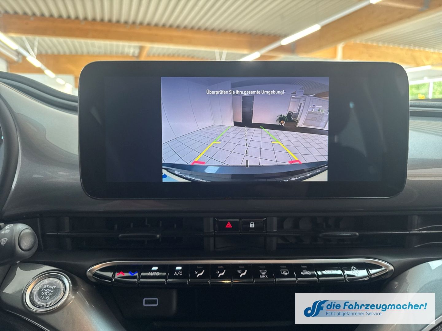 Fahrzeugabbildung Fiat 500 e CABRIO Sitzhzg CarPlay Kamera Klimaautom F