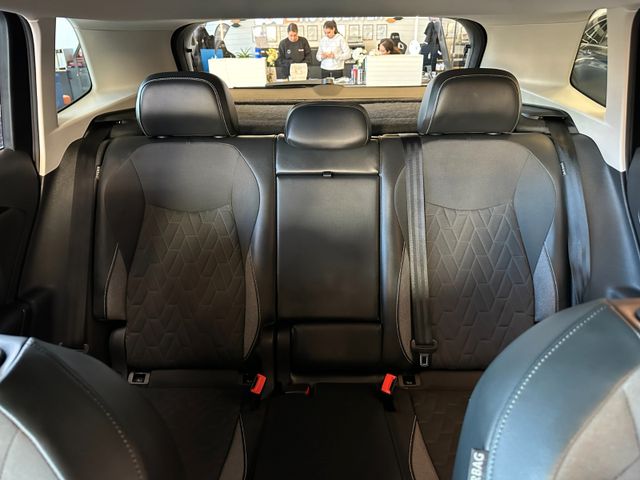 Volkswagen Tiguan *1-HAND*360°*LKHZ*ACC*LED*3-ZONEN*NAVI*
