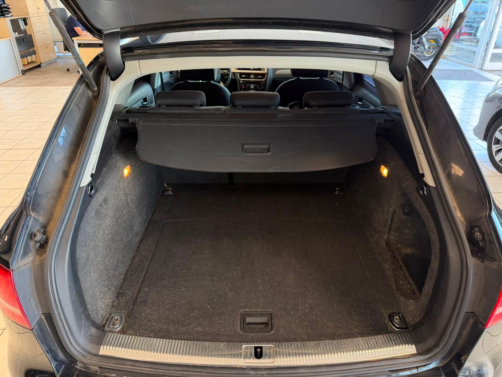 Audi A4 2013 — photo 14