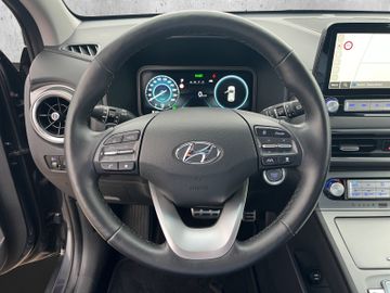 Hyundai Kona Elektro Kam.+LED+Navi+SHZ+ACC+PDC+SpurH+AUT