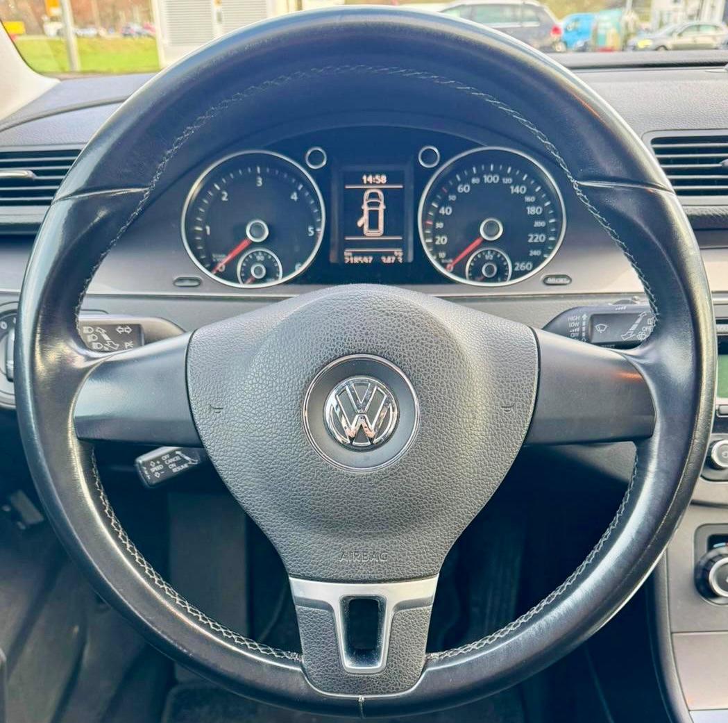 Volkswagen Passat 2010 — photo 13