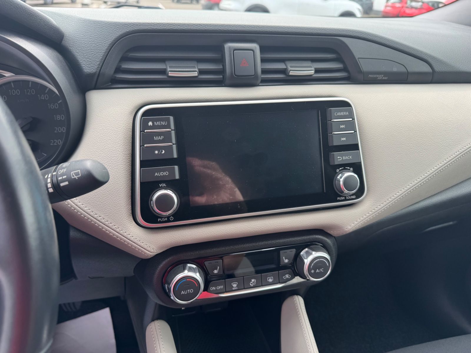 Fahrzeugabbildung Nissan Micra Tekna