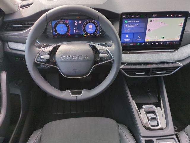 Fahrzeugabbildung SKODA Octavia Combi 1.5 eTSI m-HEV Balance DSG MATRIX