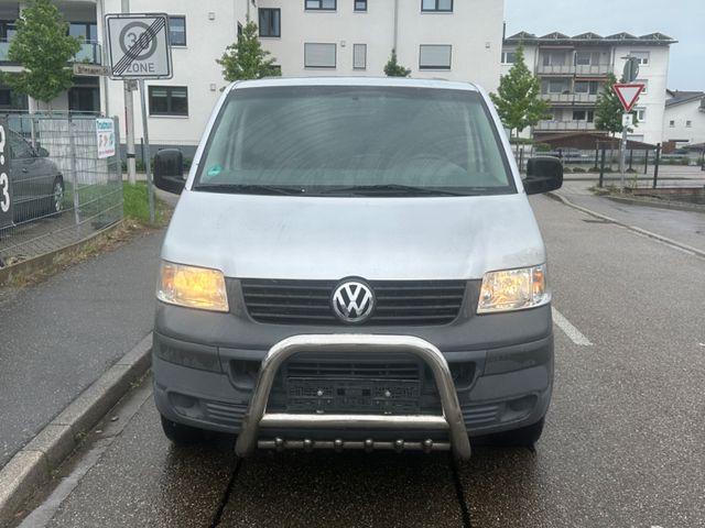 Volkswagen T5 Transporter Kasten-Kombi lang 1 Hand / AHK