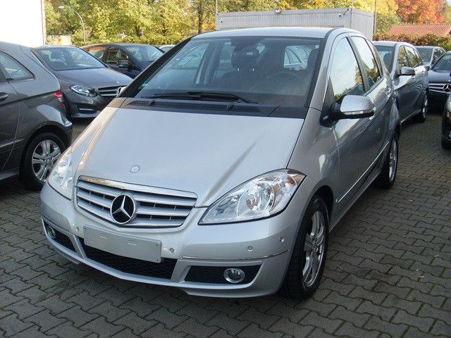 Mercedes-Benz A 160 Avantgarde Automatik / Aktiver Park-Assist