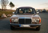 Mercedes-Benz W123 230E -H-Kennzeichen Ros... - Mercedes-Benz 230 Limousine H kennzeichen mit Benzin-Antrieb