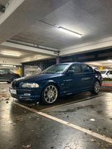 BMW e46 330i - BMW 330 aus 2000: 330i