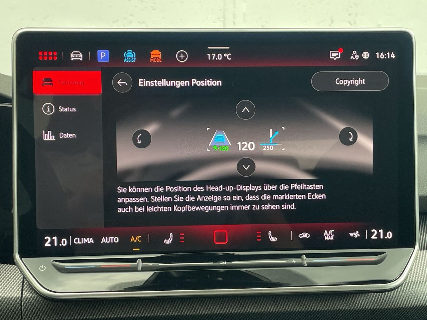 Golf VIII 1.5 eTSI DSG R-Line HUD/AHK/Kamera/ACC