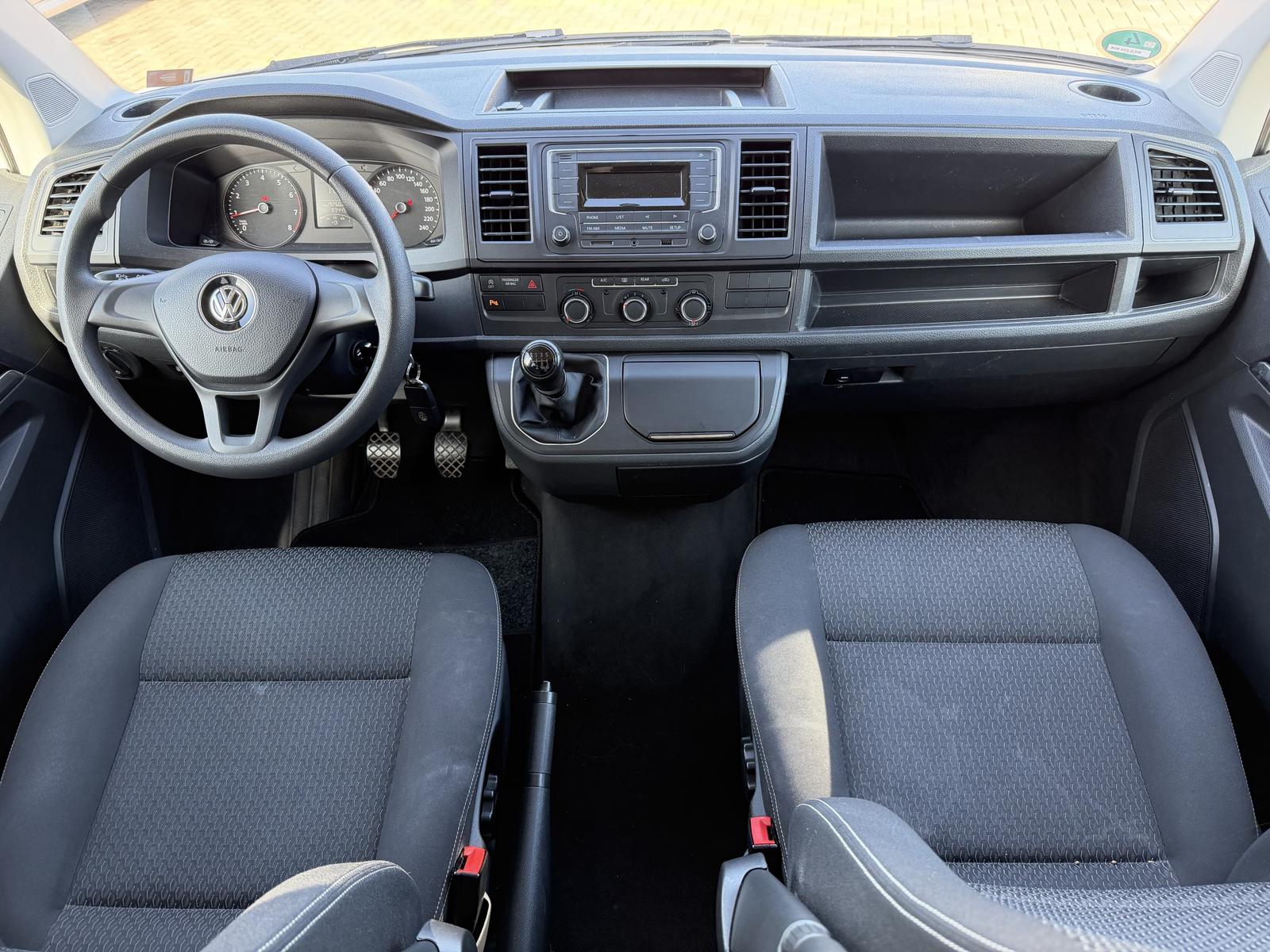 Volkswagen T6 Multivan Trendline|7 Sitze|Drehsitze|AHK