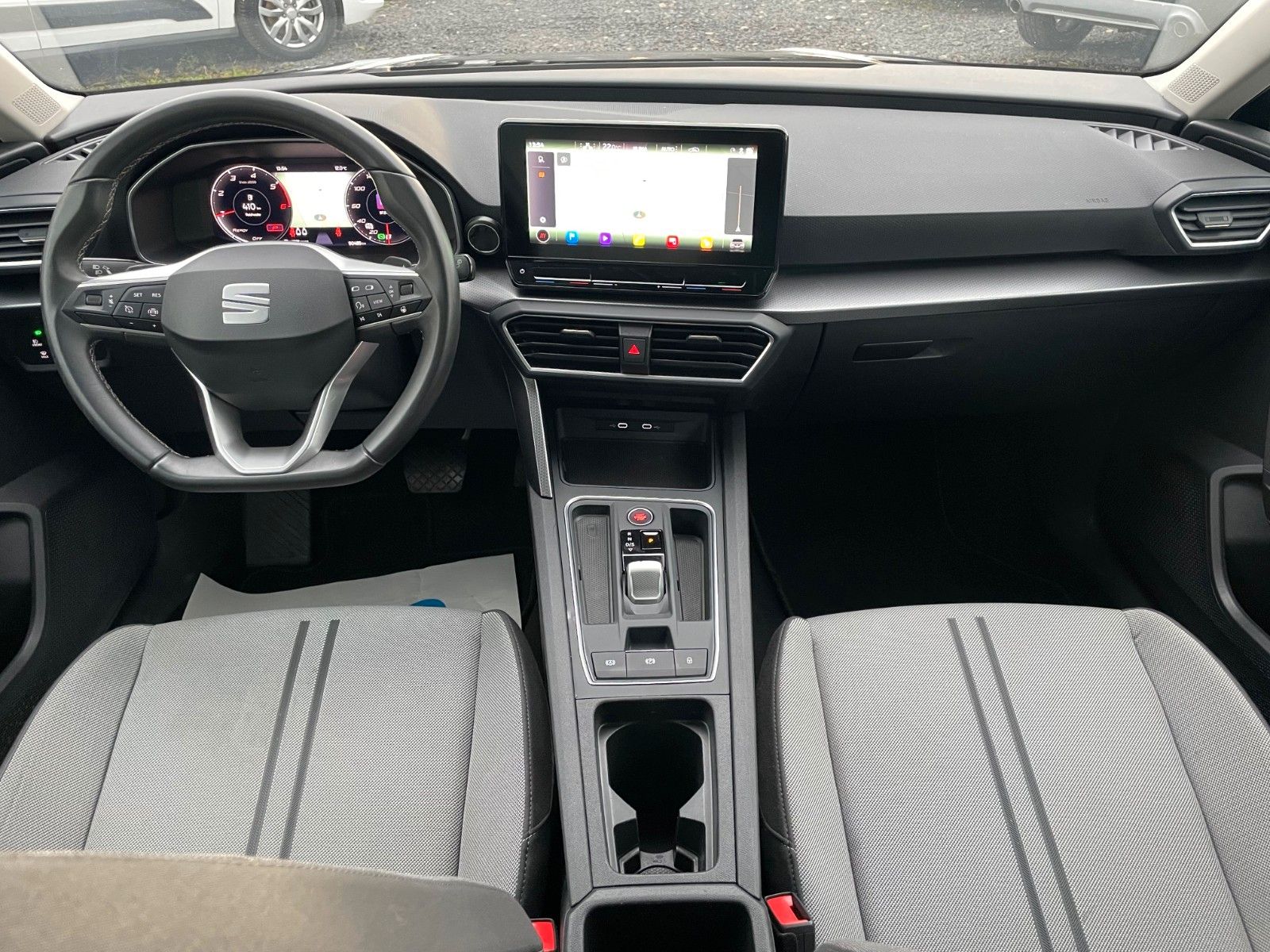 Fahrzeugabbildung SEAT Leon ST 2.0 TDI Style DSG Navi LED 16"LM SPORTLE