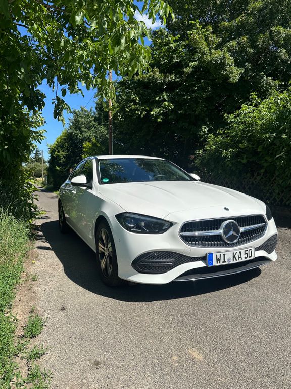 Image of Mercedes-Benz C 220