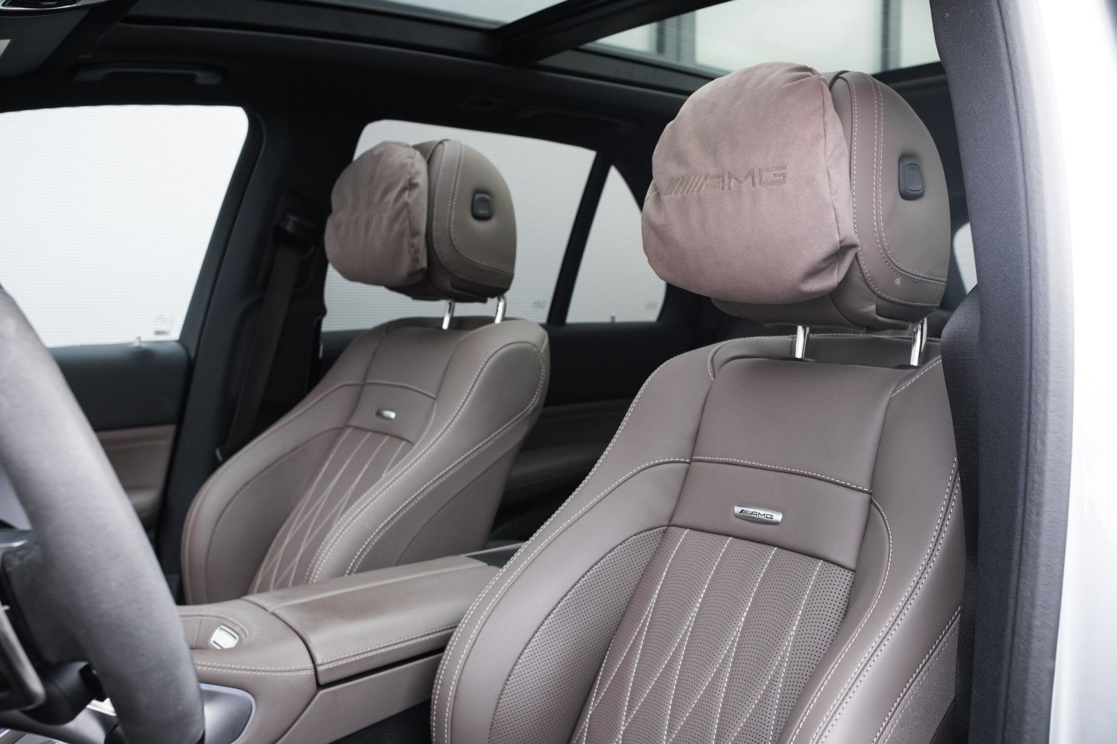 Fahrzeugabbildung Mercedes-Benz GLE 53 AMG-Hybrid-Premium-Plus-Manufaktur Paket