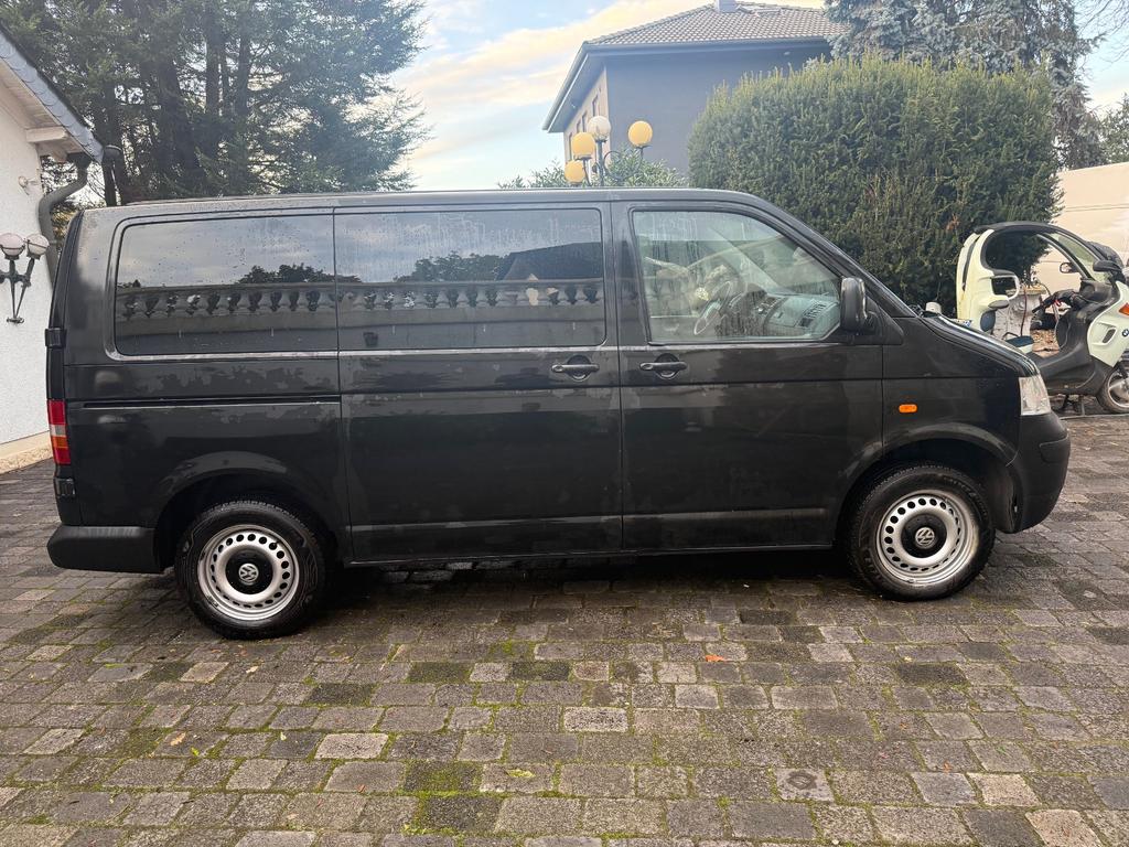 Volkswagen T5 Kombi