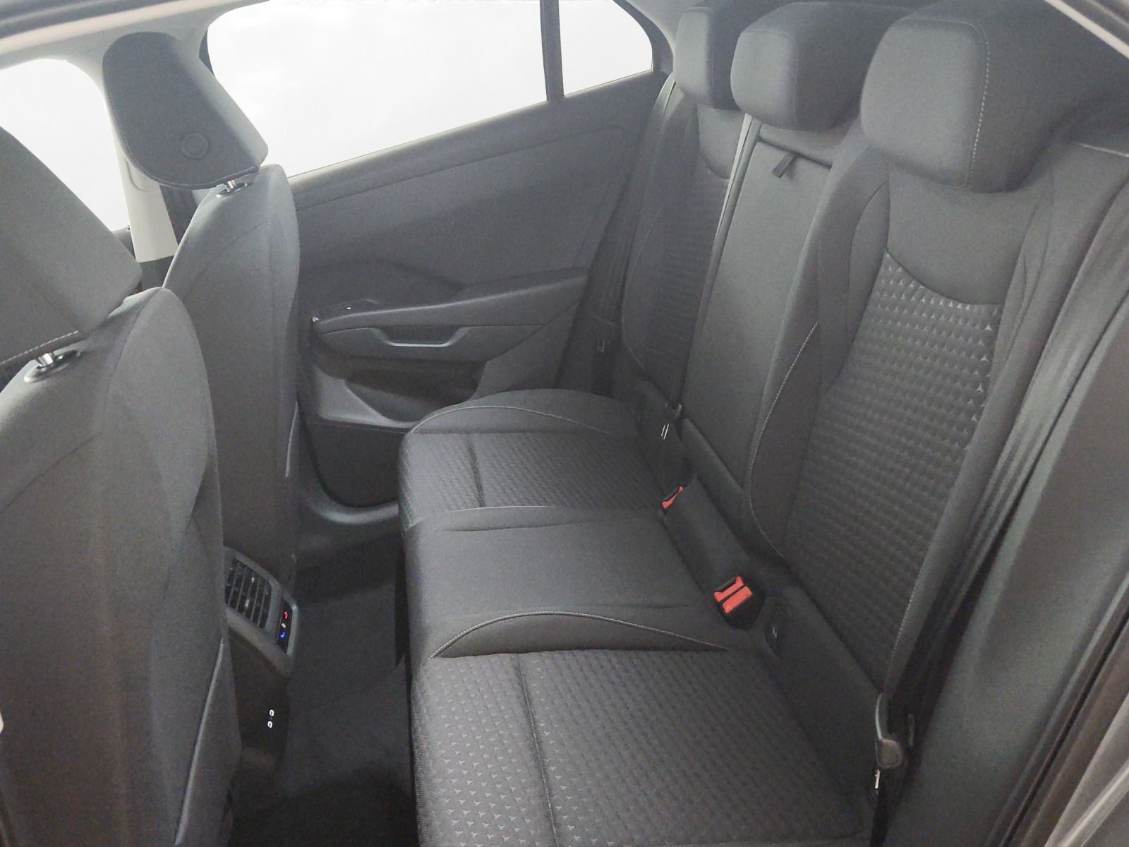 Volkswagen T-Roc - Bild 13