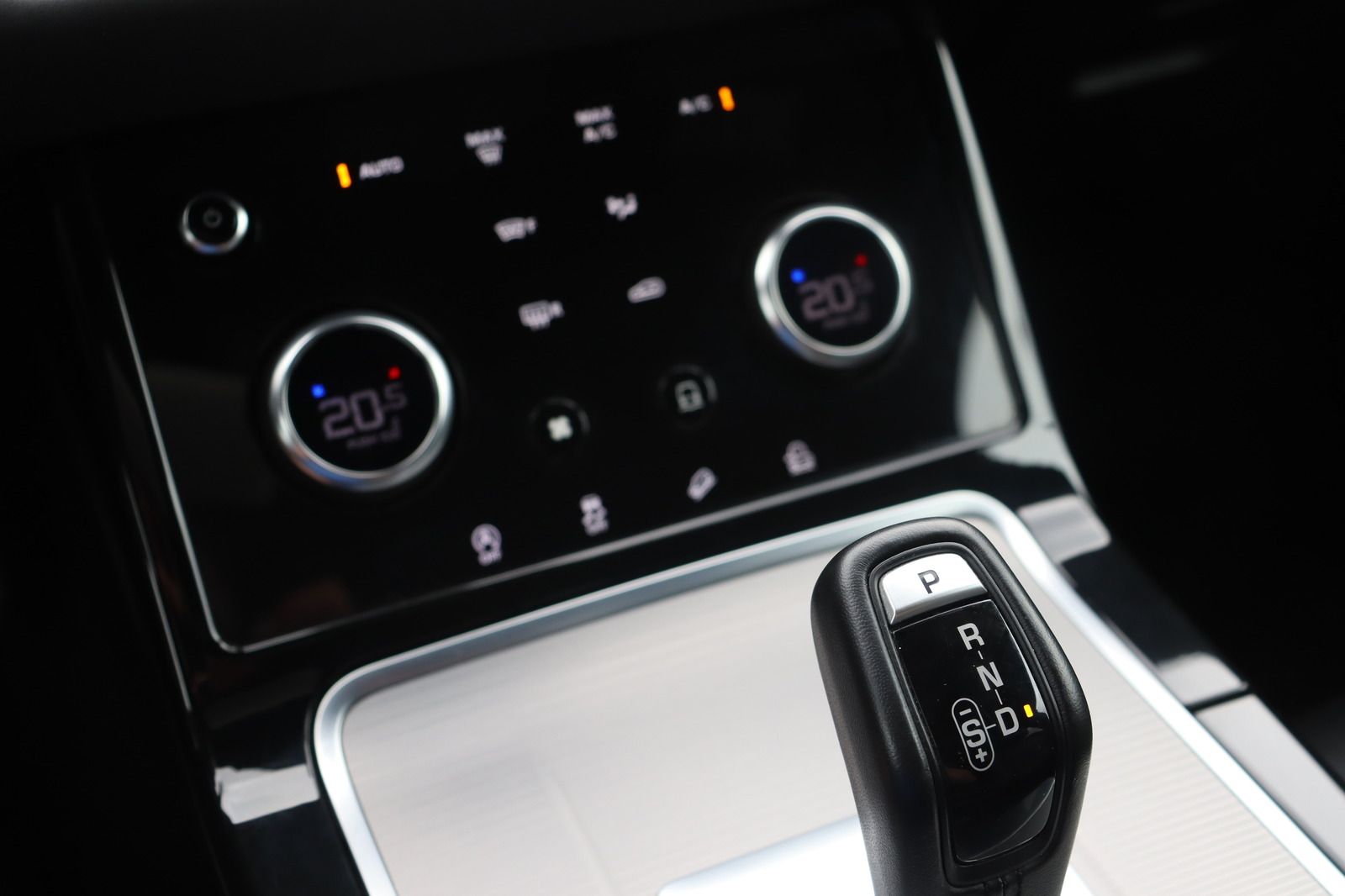 Fahrzeugabbildung Land Rover Range Rover Evoqe * LED * Memory * Keyless