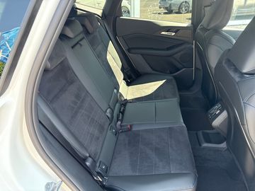 BMW 218i M Sportpaket DAB LED RFK Komfortzg. Shz