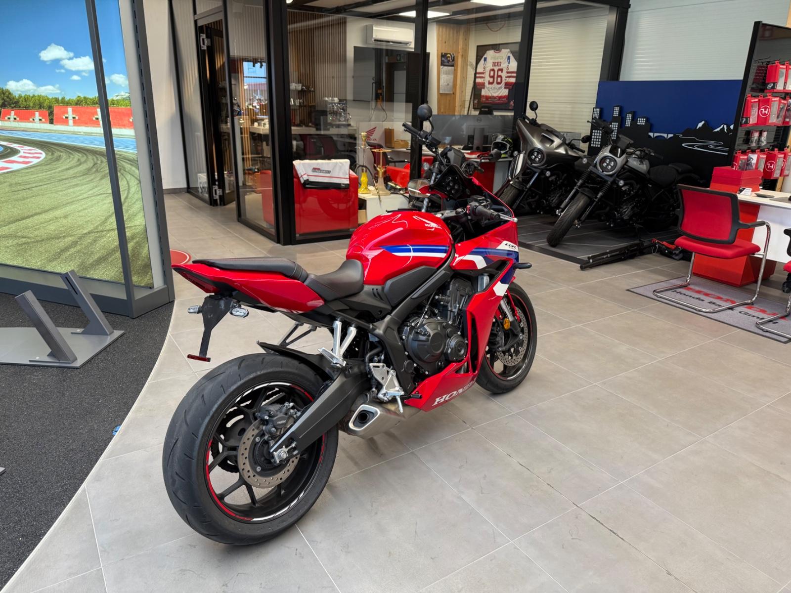 Honda CBR650R mit A2 48PS *Service und TÜV neu*