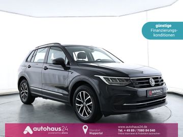 Volkswagen Tiguan - 1