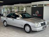 Mercedes-Benz E 240 Avantgarde Automatik · BOSE · TÜV 06/2027 - Mercedes-Benz E 240 aus 1998