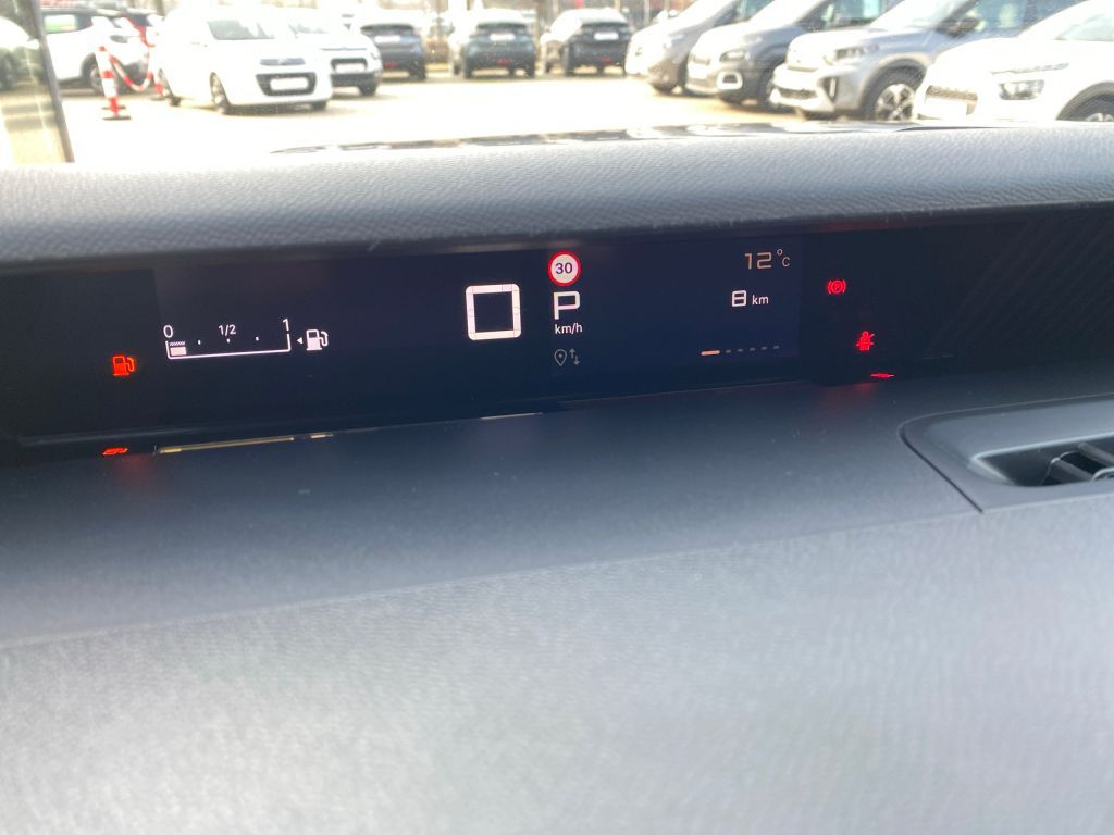 Fahrzeugabbildung Citroën C3 Aircross *Automatik* 145 MAX *Ganzjahresreife