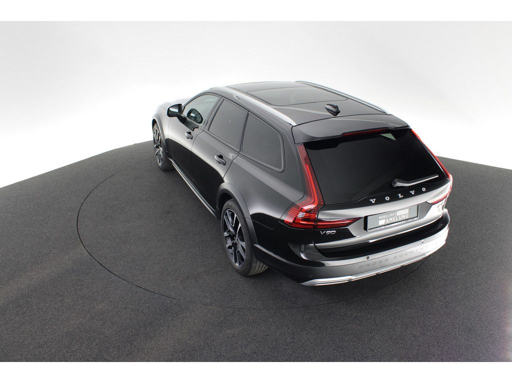 Volvo V90 Cross Country B4 D AWD Plus aus 1.Hand foto 16