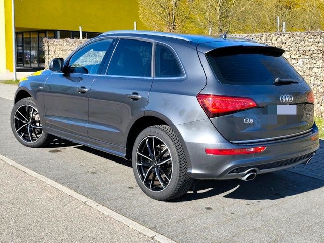 AUDI Audi Q5 2.0TFSI Quattro B&amp;O, Sline, Dachtr...