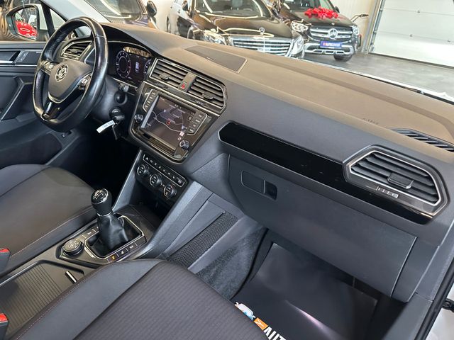 MYAUTOCENTER – Gebraucht- und Jahreswagen mit Werkstattservice in Pfaffenhofen Volkswagen Tiguan Sound BMTStart-Stopp 4Motion *2.Hand*AHK