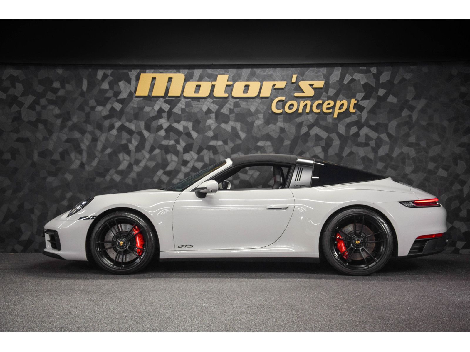 Porsche 992 992.1 Targa 4 GTS PDK / Gris Craie imagem 2