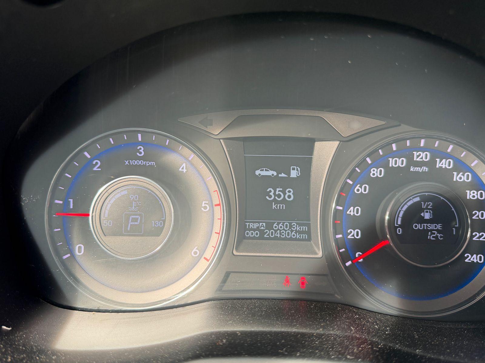 Hyundai i40 2013 — photo 11