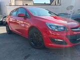 Opel Astra J Lim. 5-trg. Selection 1.61 - Opel Astra: 1.6