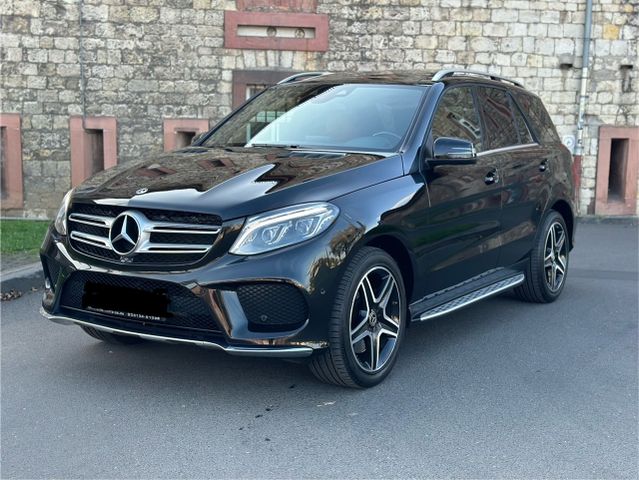 Mercedes-Benz GLE 400 4MATIC AMG LINE*PANORAMA+20´LM+KAMERA*