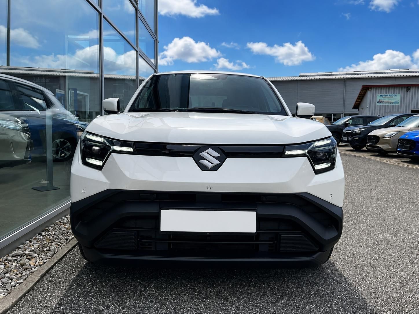 Suzuki e Vitara Club eAxle  106 kW (144 PS) 49 kWh-B... imagem 3