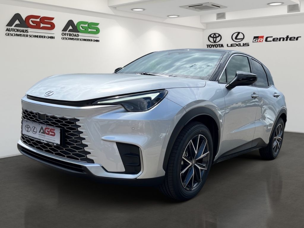 Lexus LBX