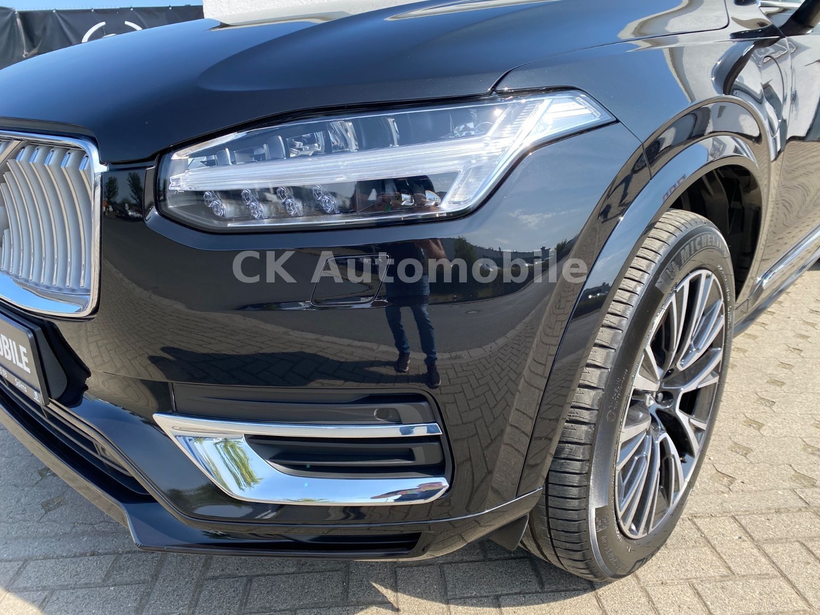 Fahrzeugabbildung Volvo XC90 T8 Core Recharge Plug-In Hybrid AWD/7 Sitze