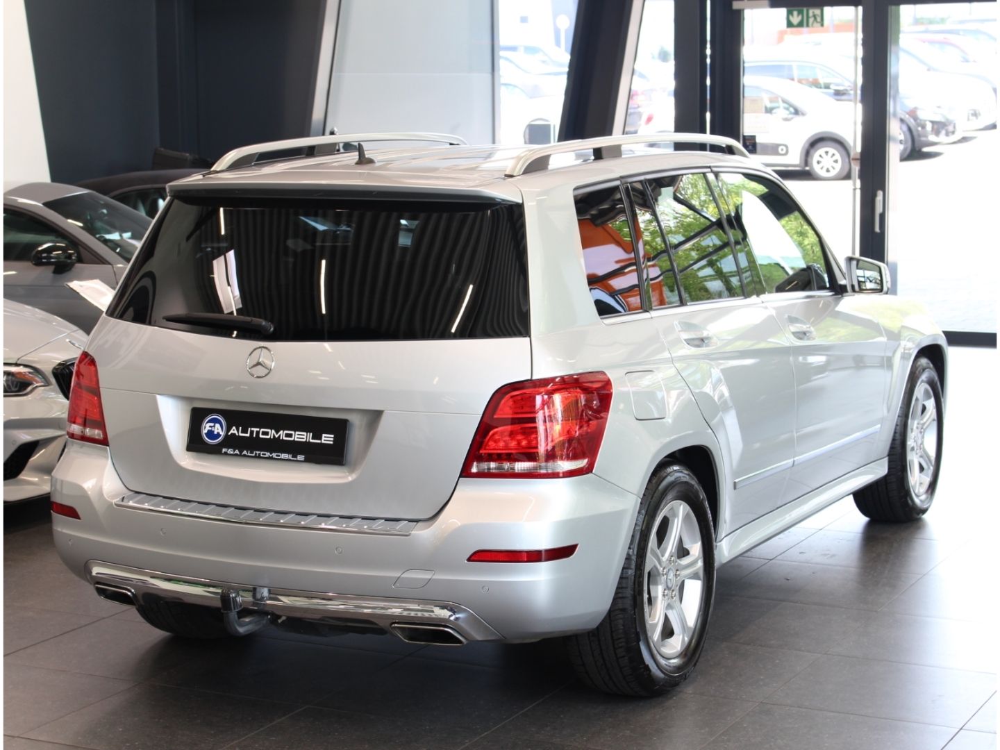 Fahrzeugabbildung Mercedes-Benz GLK 250 CDI BlueTec 4Matic DPF