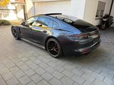 Porsche Panamera GTS , PDLS-Plus/Matrix Bose/Panorama - Porsche: Head-Up Display, Limousine