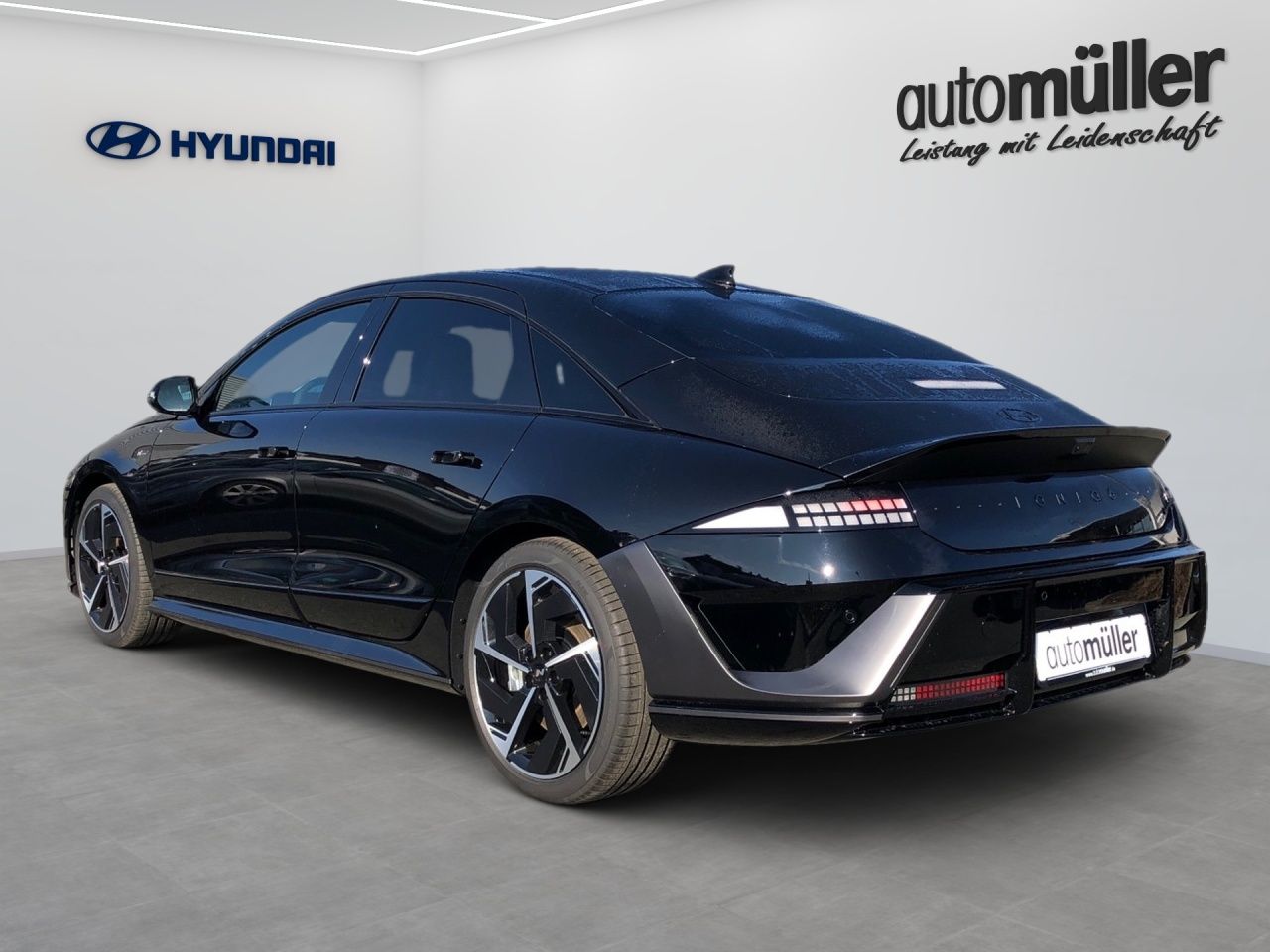 Fahrzeugabbildung Hyundai IONIQ 6 N Line Elektro 84 kWh 4xSHZ ACC AUT LED