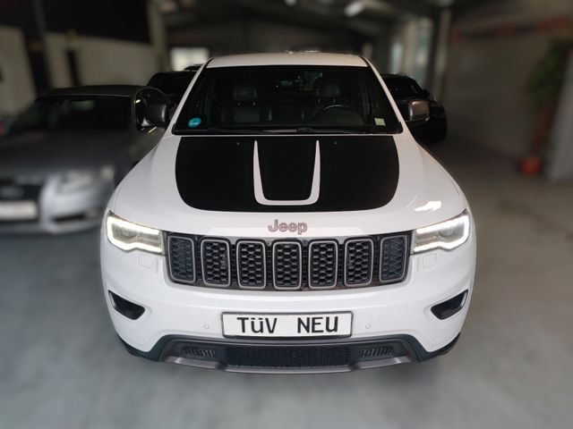 Jeep Grand Cherokee TRAILHAWK 3.0 CRD AHK S-Belüftung