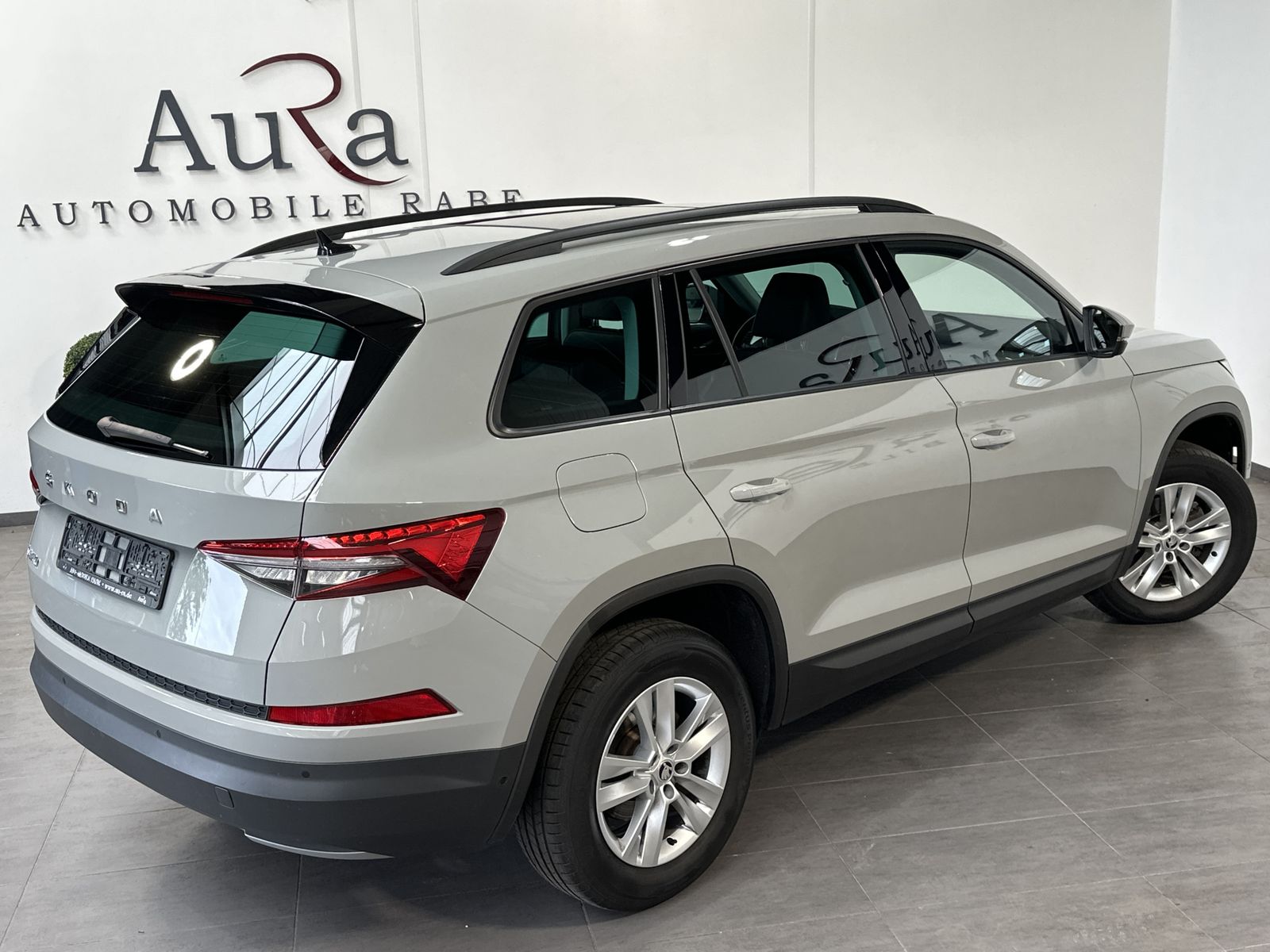 Fahrzeugabbildung SKODA Kodiaq 2.0 TDI DSG Ambition NAV+MATRIX+PANO+AHK