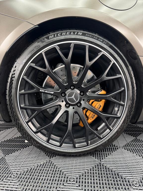 Mercedes-Benz SL 63 AMG