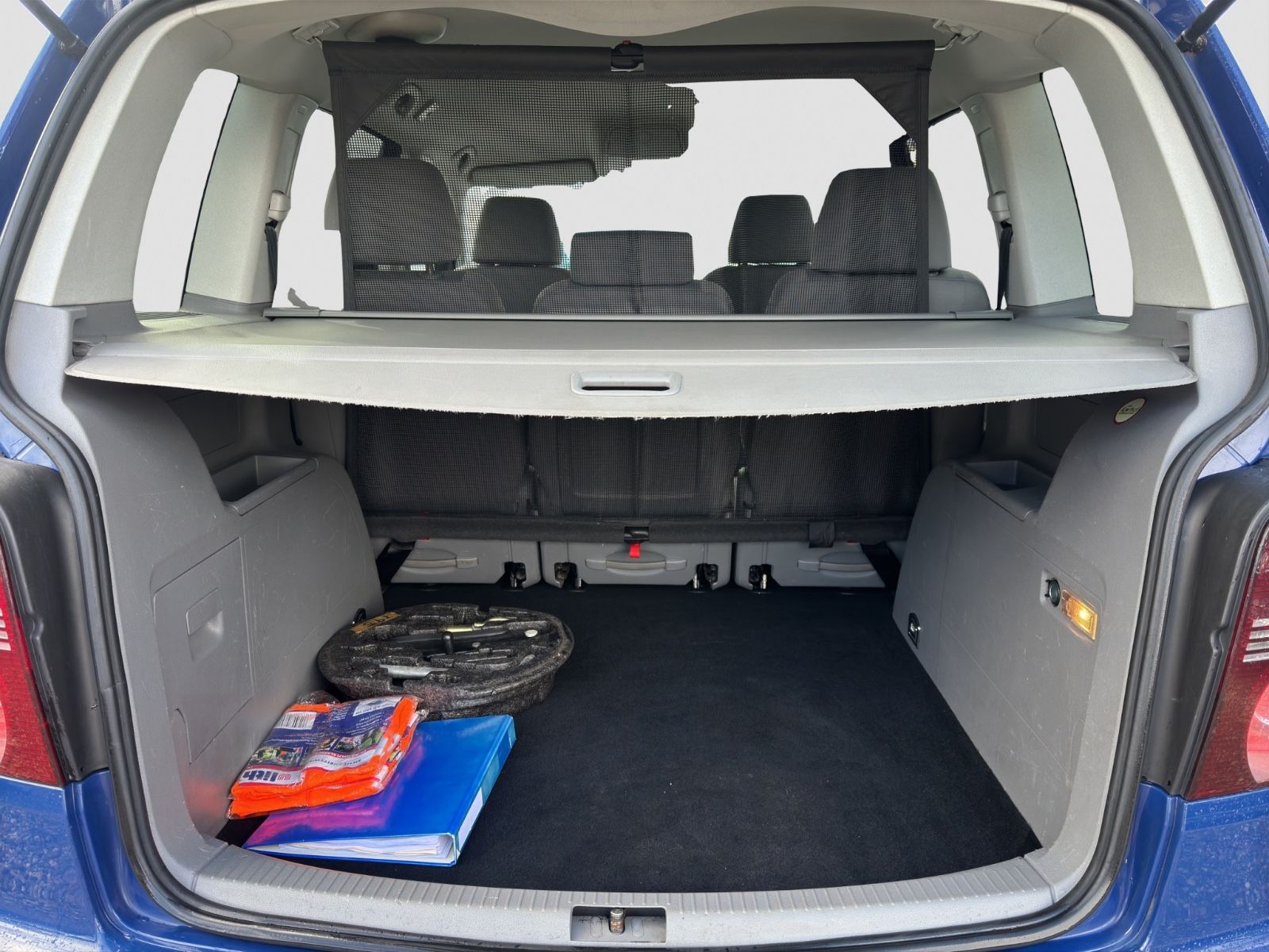 Fahrzeugabbildung Volkswagen Touran Trendline DSG/II.Hand/SHZ/Klimaauto./