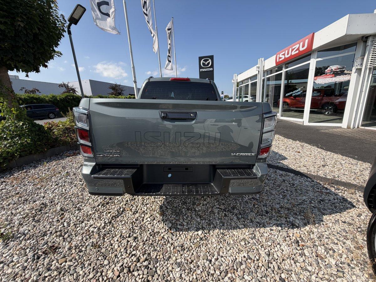 Isuzu D-Max 2.2 D DOUBLE CAB V-CROSS 4WD AT MY26 DMS