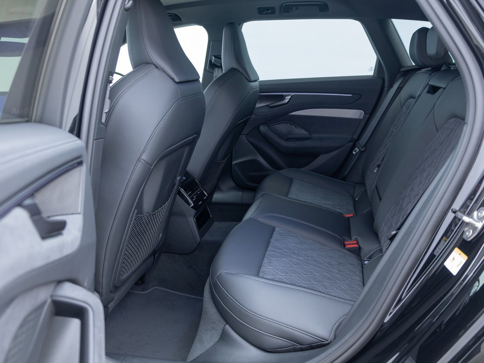 Audi A6 - Bild 13