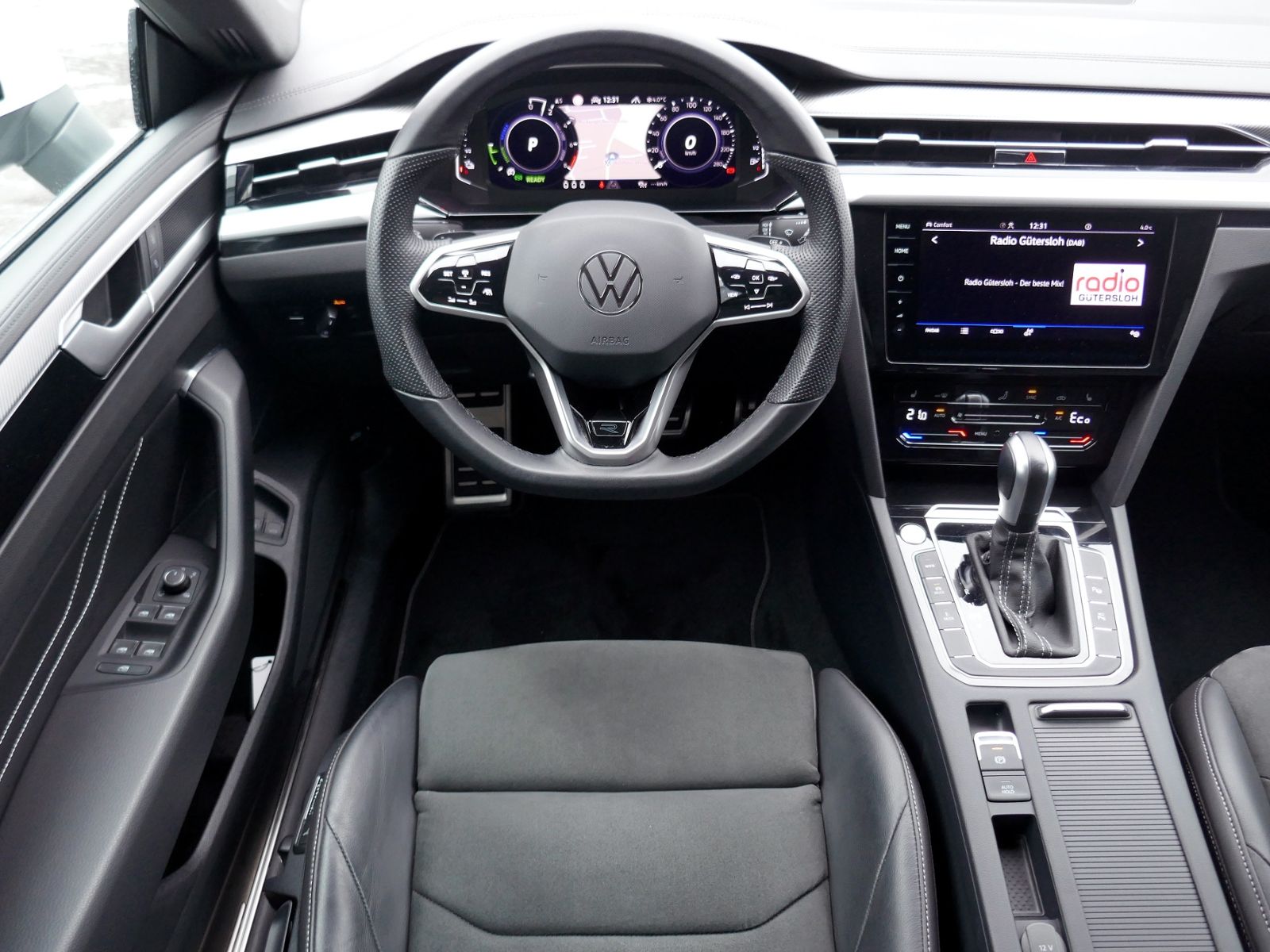 Fahrzeugabbildung Volkswagen Arteon SB R-Line 1.4 eHybrid DSG | LED AHK RFK