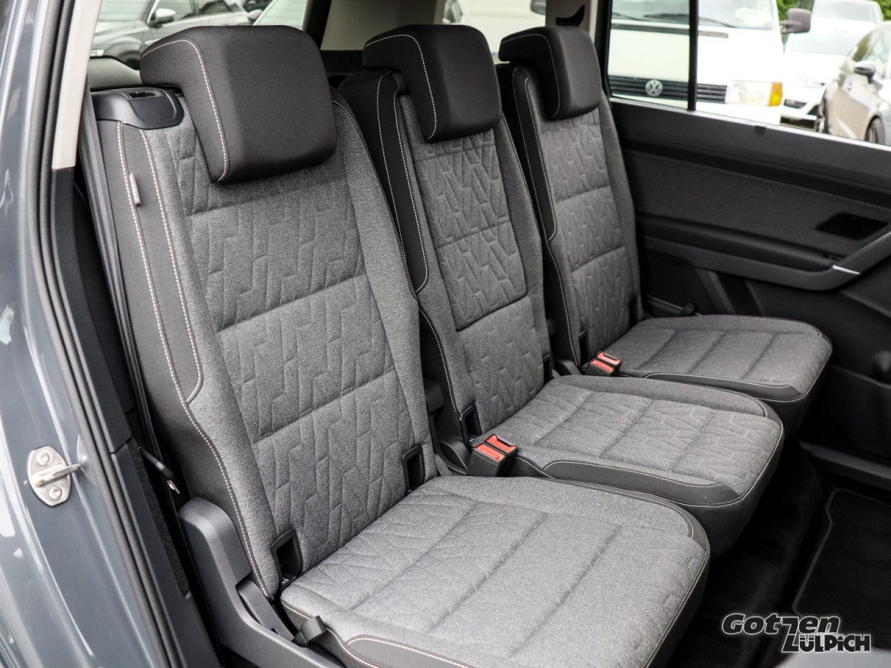 Fahrzeugabbildung Volkswagen Touran Move Navi PDC 7-Sitze AHK Family-Paket