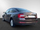 Skoda Octavia 1.6 TDI Green tec DSG Ambition *Klima* - Skoda Octavia mit Diesel-Antrieb: Limousine, 1.6