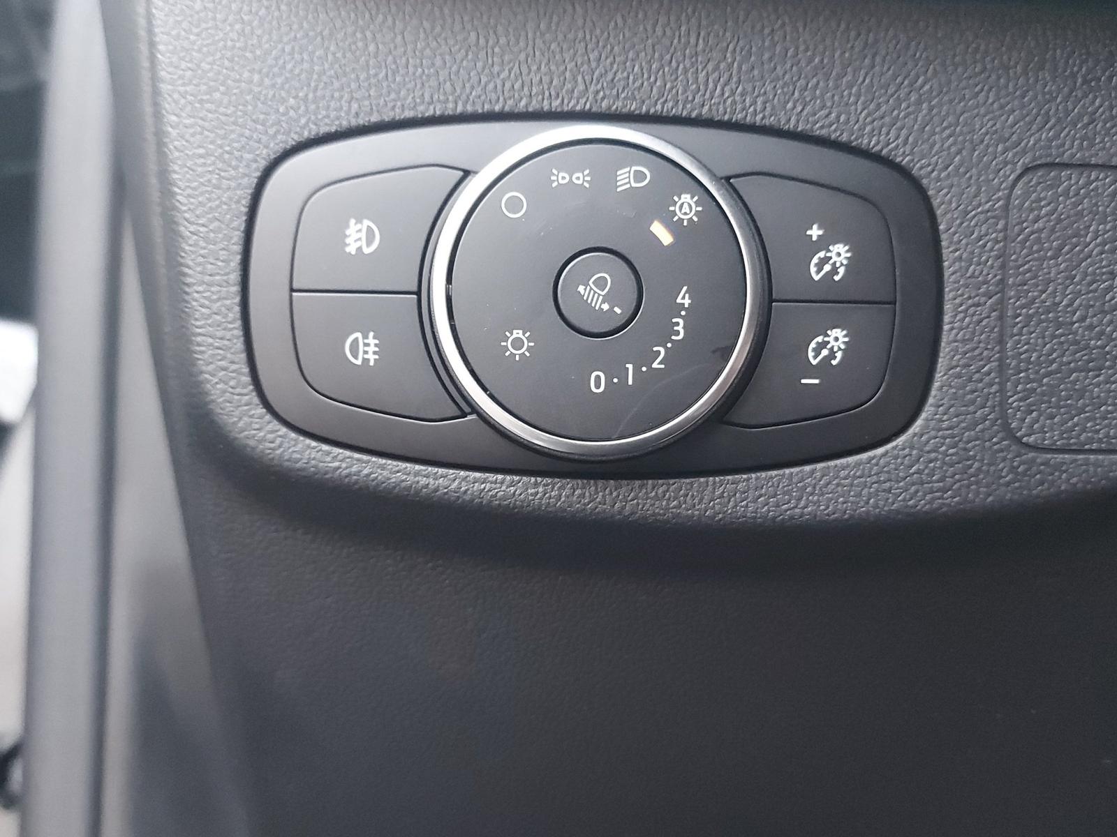 Ford Focus ST-Line X Turnier Aut.*AHK*ACC*HUD*KAM*NAV