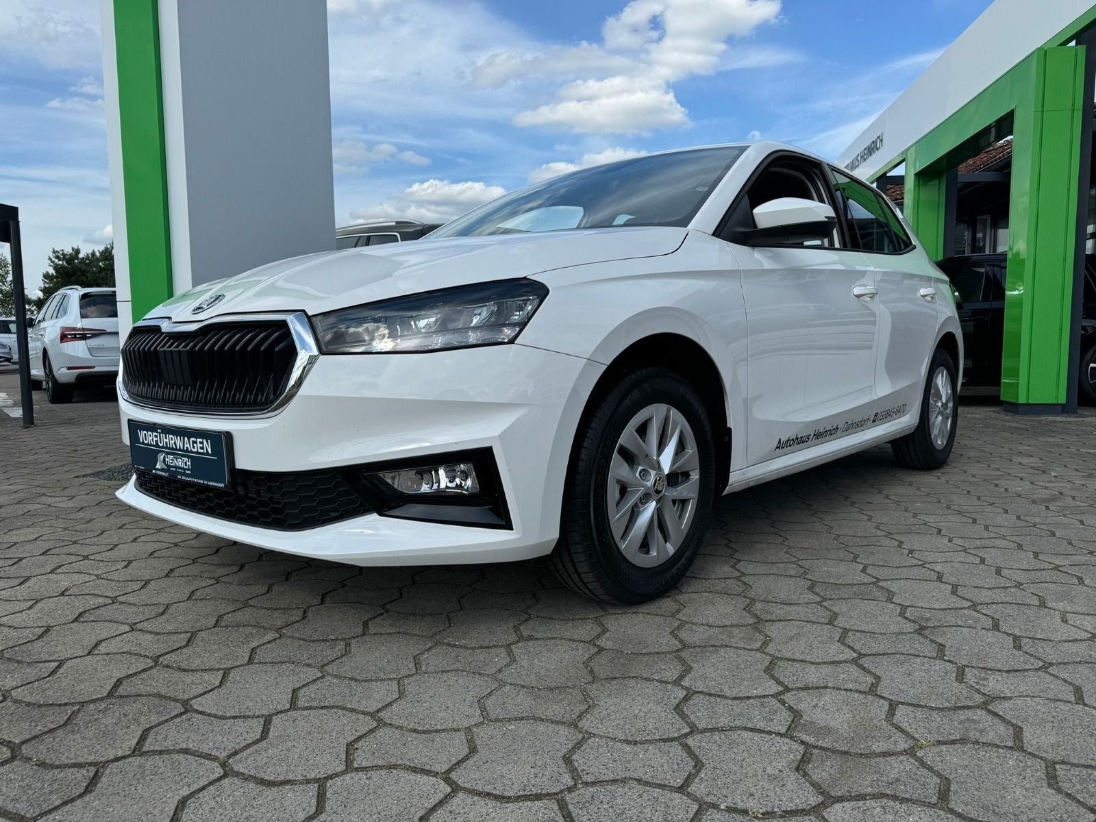 Fahrzeugabbildung SKODA Fabia Essence 95PS 5-Gang*ALU*PDC*Bluetooth