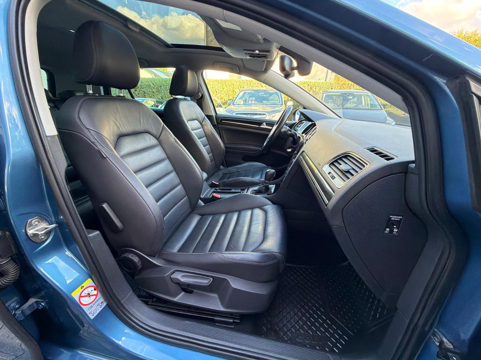 Volkswagen Golf VII 1.4 TSI Lim. Highline DSG*Pano*Standhz